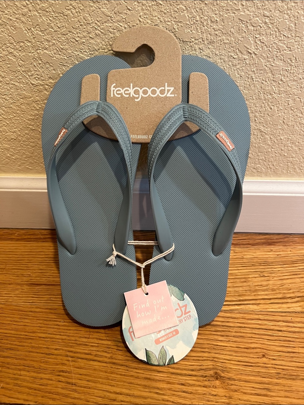 Women’s Blue Flip Flops